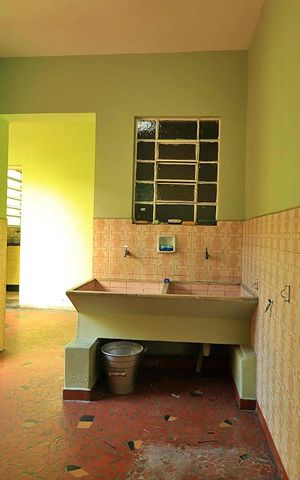 Casa à venda com 126m², 5 quartos e 1 vagaÁrea de Serviço