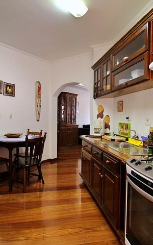 Apartamento à venda com 97m², 2 quartos e 2 vagasCozinha