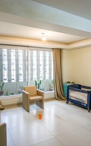 Casa à venda com 500m², 7 quartos e 8 vagas Casa à venda com 500m², 7 quartos e 8 vagasSala