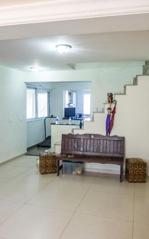 Casa à venda com 500m², 7 quartos e 8 vagas Casa à venda com 500m², 7 quartos e 8 vagasSala