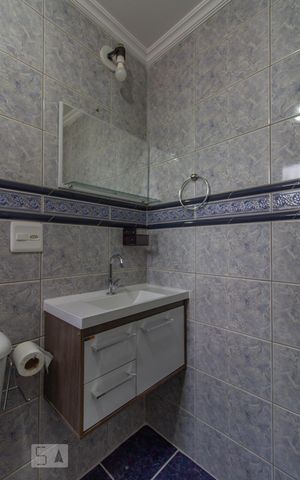 Apartamento à venda com 58m², 2 quartos e 1 vaga Apartamento à venda com 58m², 2 quartos e 1 vagaBanheiro