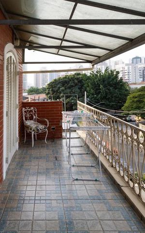Casa para alugar com 550m², 8 quartos e 3 vagas Casa para alugar com 550m², 8 quartos e 3 vagasVaranda
