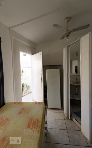 Casa para alugar com 550m², 8 quartos e 3 vagas Casa para alugar com 550m², 8 quartos e 3 vagasSuíte 2