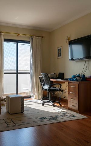 Apartamento à venda com 261m², 4 quartos e 3 vagasCorredor dos quartos