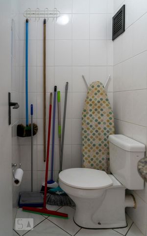 Apartamento à venda com 261m², 4 quartos e 3 vagasBanheiro de serviço