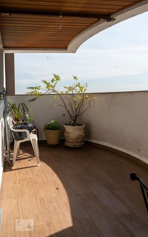Apartamento à venda com 261m², 4 quartos e 3 vagasVaranda