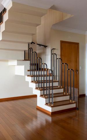 Apartamento à venda com 261m², 4 quartos e 3 vagasEscada