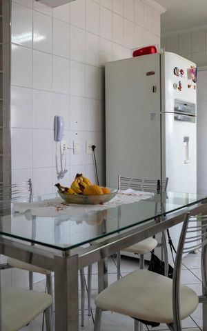 Apartamento à venda com 261m², 4 quartos e 3 vagasCozinha