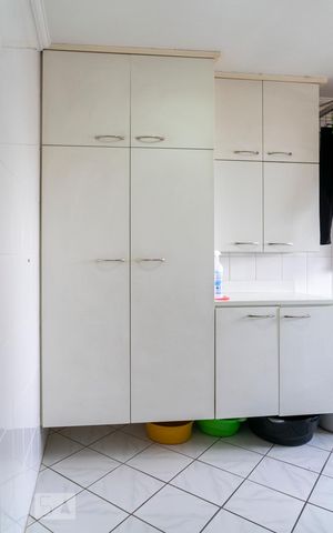 Apartamento à venda com 261m², 4 quartos e 3 vagasLavanderia
