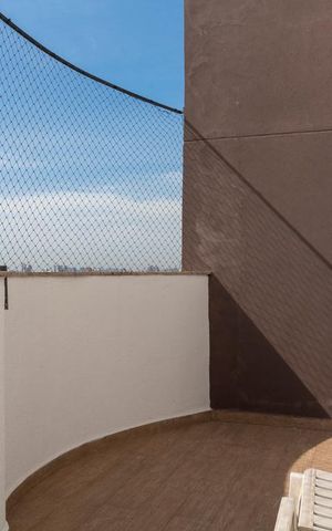 Apartamento à venda com 261m², 4 quartos e 3 vagasVaranda 2