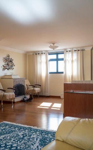 Apartamento à venda com 261m², 4 quartos e 3 vagasSala