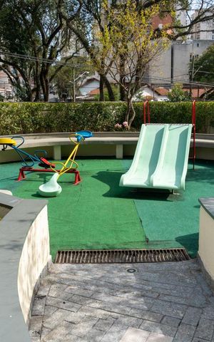 Apartamento à venda com 261m², 4 quartos e 3 vagasÁrea Comum - Playground