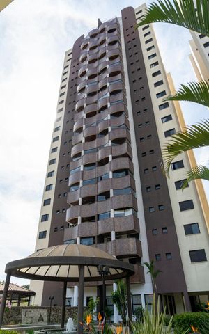 Apartamento à venda com 261m², 4 quartos e 3 vagasFachada