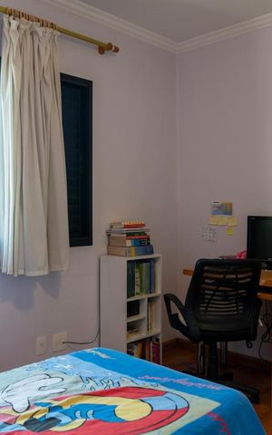 Apartamento à venda com 261m², 4 quartos e 3 vagasSuite 2