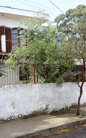 Casa à venda com 160m², 3 quartos e 2 vagasFachada