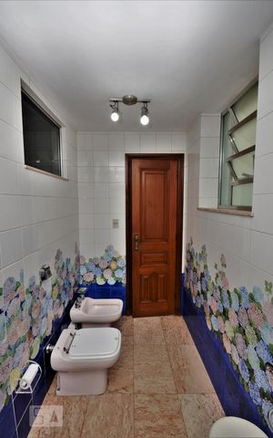 Apartamento à venda com 277m², 3 quartos e 2 vagasBanheiro da Suíte 1