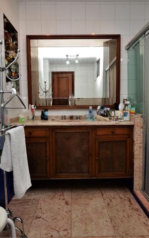 Apartamento à venda com 277m², 3 quartos e 2 vagasBanheiro da Suíte 1