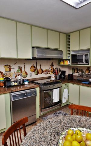 Apartamento à venda com 277m², 3 quartos e 2 vagasCozinha - Armários