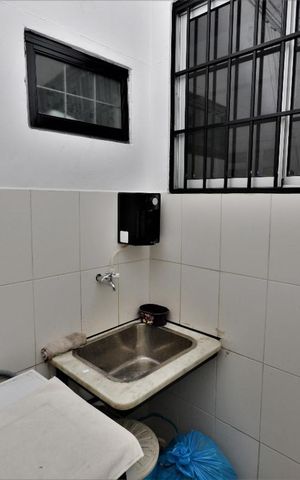 Casa para alugar com 450m², 4 quartos e 1 vagaÁrea de Serviço