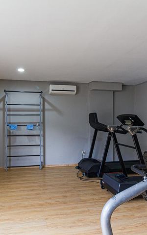 Apartamento à venda com 86m², 2 quartos e 2 vagas Apartamento à venda com 86m², 2 quartos e 2 vagasÁrea comum - Academia