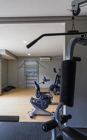 Apartamento à venda com 86m², 2 quartos e 2 vagas Apartamento à venda com 86m², 2 quartos e 2 vagasÁrea comum - Academia