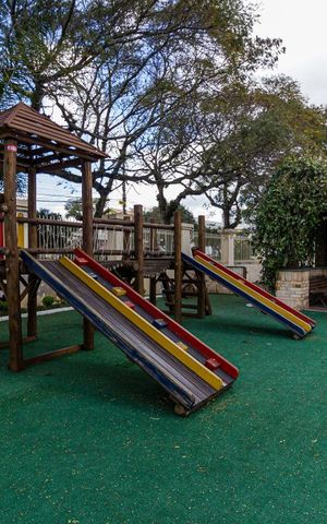 Apartamento à venda com 86m², 2 quartos e 2 vagas Apartamento à venda com 86m², 2 quartos e 2 vagasÁrea Comum - Playground