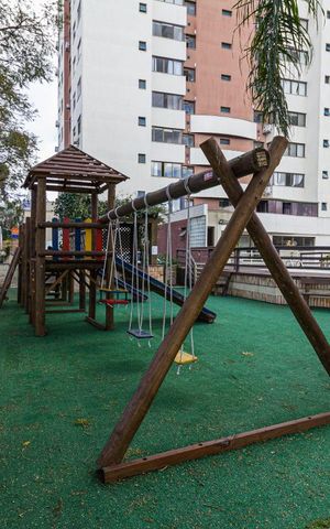 Apartamento à venda com 86m², 2 quartos e 2 vagas Apartamento à venda com 86m², 2 quartos e 2 vagasÁrea Comum - Playground