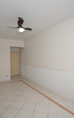 Apartamento à venda com 73m², 2 quartos e 1 vagaSala