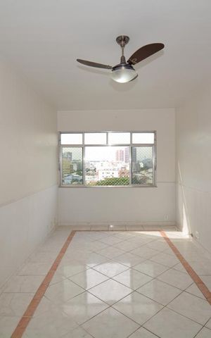 Apartamento à venda com 73m², 2 quartos e 1 vagaSala