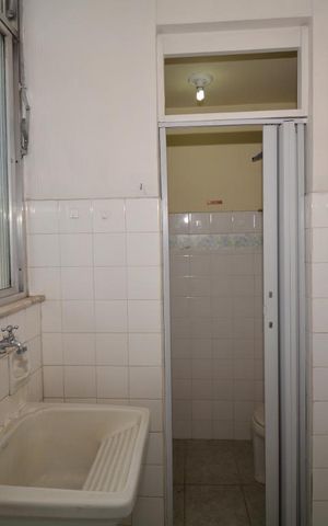 Apartamento à venda com 73m², 2 quartos e 1 vagaCozinha e Área de Serviço