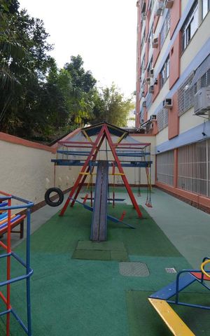 Apartamento à venda com 73m², 2 quartos e 1 vagaÁrea Comum - Playground