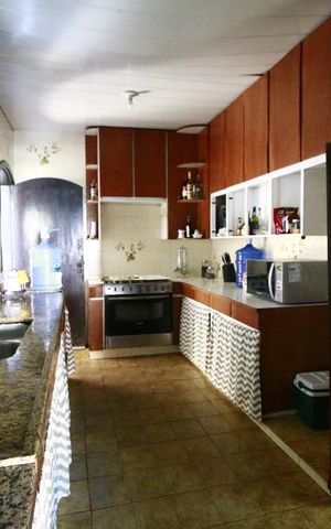 Casa de condomínio à venda com 760m², 4 quartos e 8 vagasCozinha