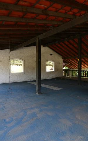 Casa de condomínio à venda com 760m², 4 quartos e 8 vagassótão