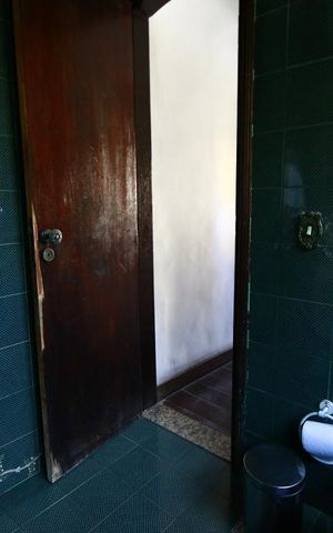 Casa de condomínio à venda com 760m², 4 quartos e 8 vagasBanheiro