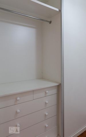 Apartamento à venda com 133m², 3 quartos e 2 vagas Apartamento à venda com 133m², 3 quartos e 2 vagasSuíte 1