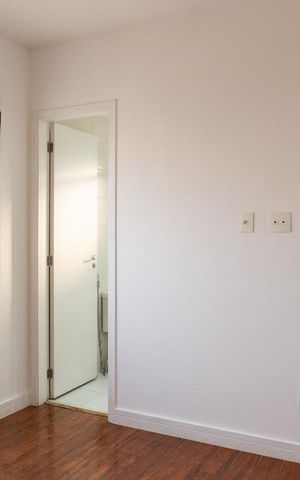 Apartamento à venda com 133m², 3 quartos e 2 vagas Apartamento à venda com 133m², 3 quartos e 2 vagasSuíte 1
