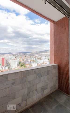 Apartamento para alugar com 60m², 2 quartos e 1 vagaVaranda da Sala