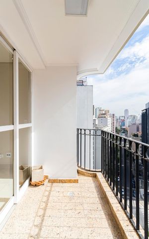 Apartamento à venda com 200m², 3 quartos e 2 vagasVaranda
