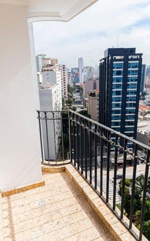 Apartamento à venda com 200m², 3 quartos e 2 vagasVaranda