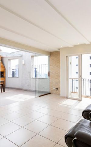 Apartamento à venda com 200m², 3 quartos e 2 vagasCobertura - Sala