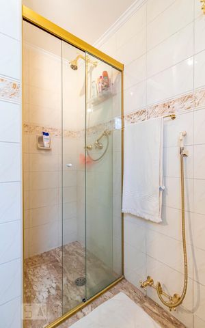 Apartamento à venda com 200m², 3 quartos e 2 vagasQuarto 3 - Suíte/ Banheiro