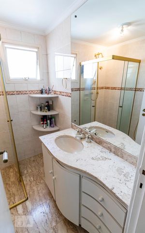 Apartamento à venda com 200m², 3 quartos e 2 vagasBanheiro social 1