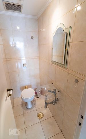 Apartamento à venda com 200m², 3 quartos e 2 vagasLavabo