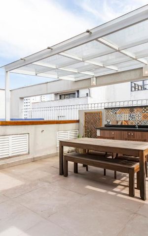 Apartamento à venda com 200m², 3 quartos e 2 vagasCobertura - Varanda 2