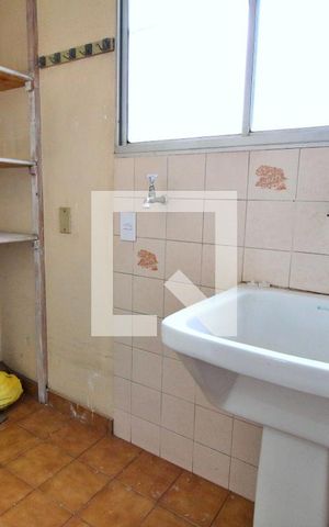 Apartamento à venda com 78m², 3 quartos e 1 vagaÁrea de Serviço