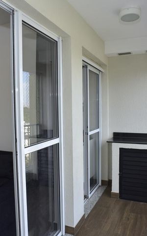 Apartamento à venda com 60m², 2 quartos e 1 vagaVaranda
