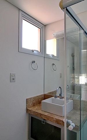 Apartamento à venda com 125m², 3 quartos e 3 vagasBanheiro da Suíte 2