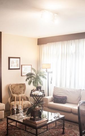 Apartamento à venda com 120m², 3 quartos e 1 vaga Apartamento à venda com 120m², 3 quartos e 1 vagaSala