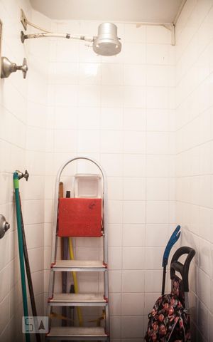 Apartamento à venda com 120m², 3 quartos e 1 vaga Apartamento à venda com 120m², 3 quartos e 1 vagaBanheiro de Serviço