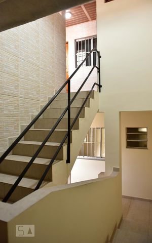 Studio para alugar com 50m², 1 quarto e sem vagaEscadaria